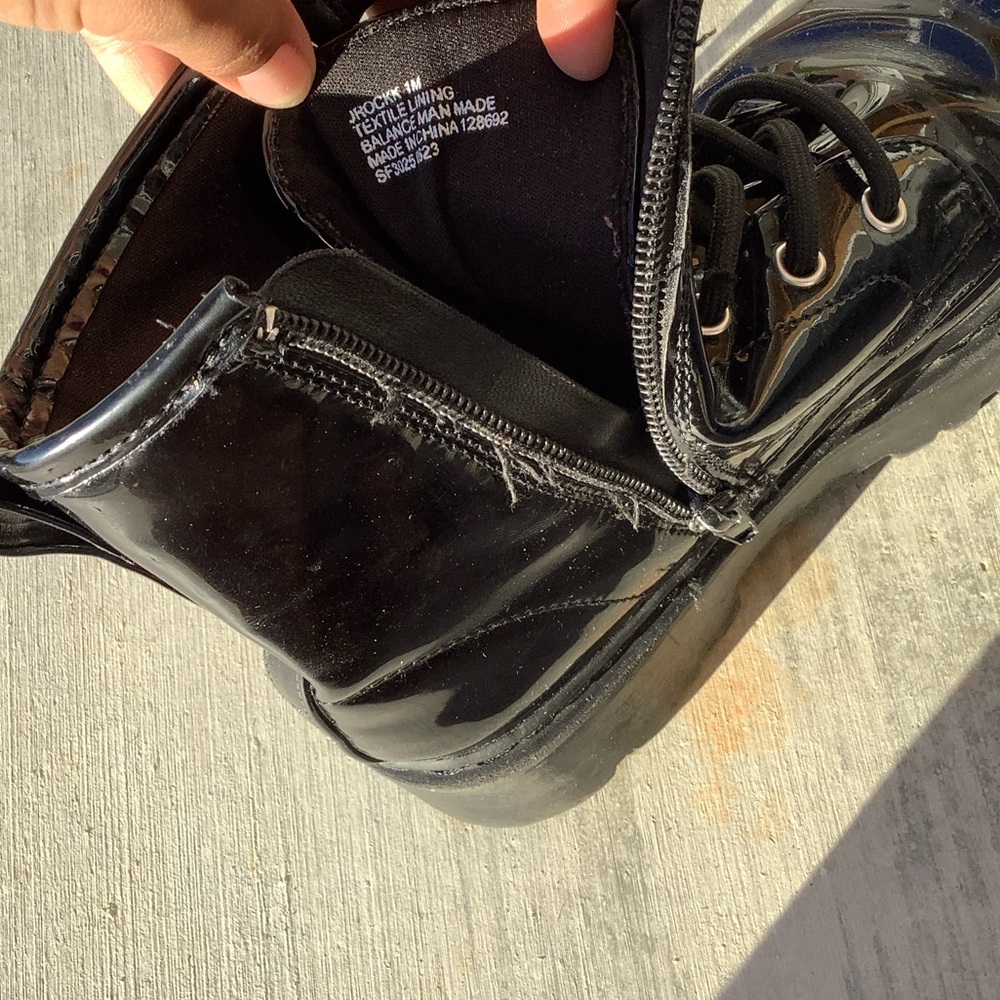 Steve Madden Shiny Black Kids Boots - Picture 14 of 16